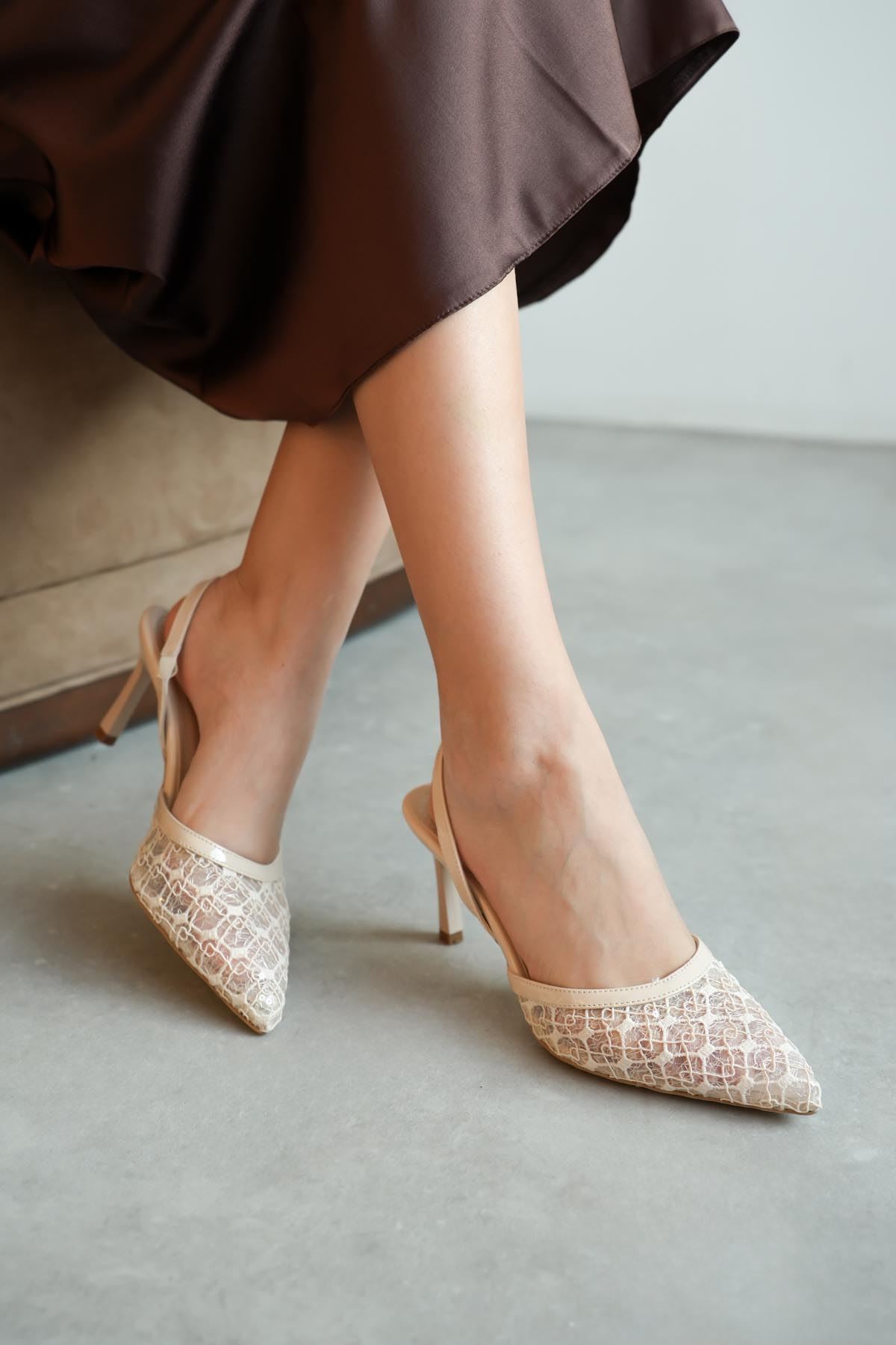 Kadın Lucco Pullu Dantelli Topuklu Ayakkabı - Ten