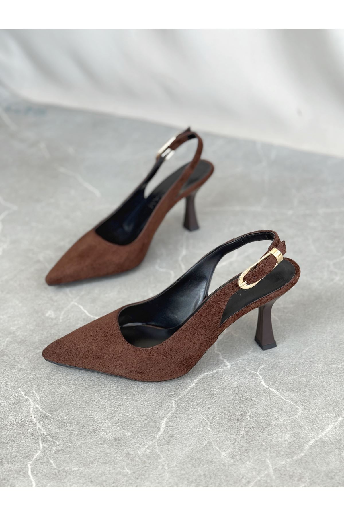 Kadın Ovis Sivri Topuklu Ayakkabı - Kahve-Süet