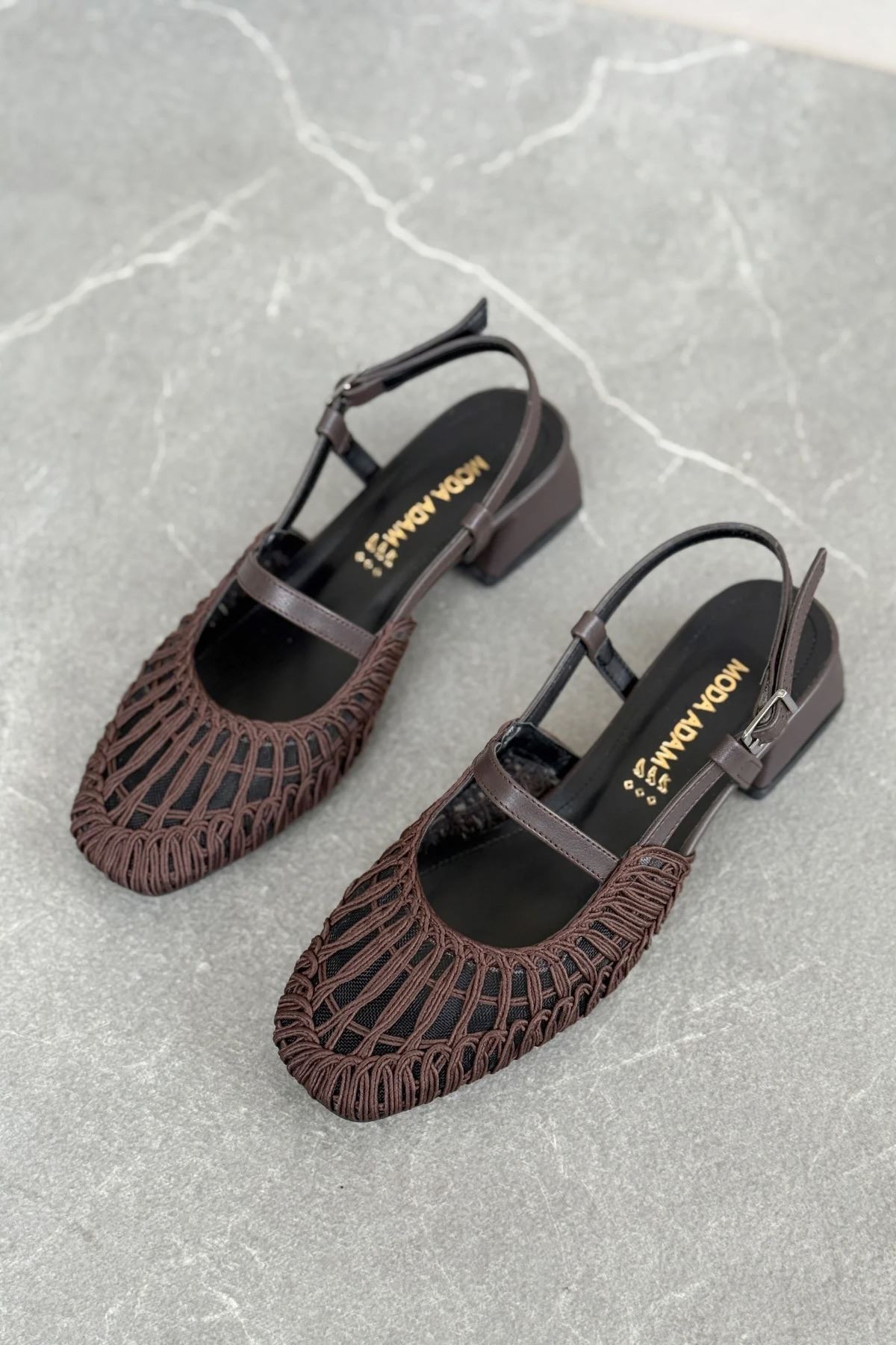 Kadın Cerny Kısa Topuklu Örgülü Ayakkabı - Kahve
