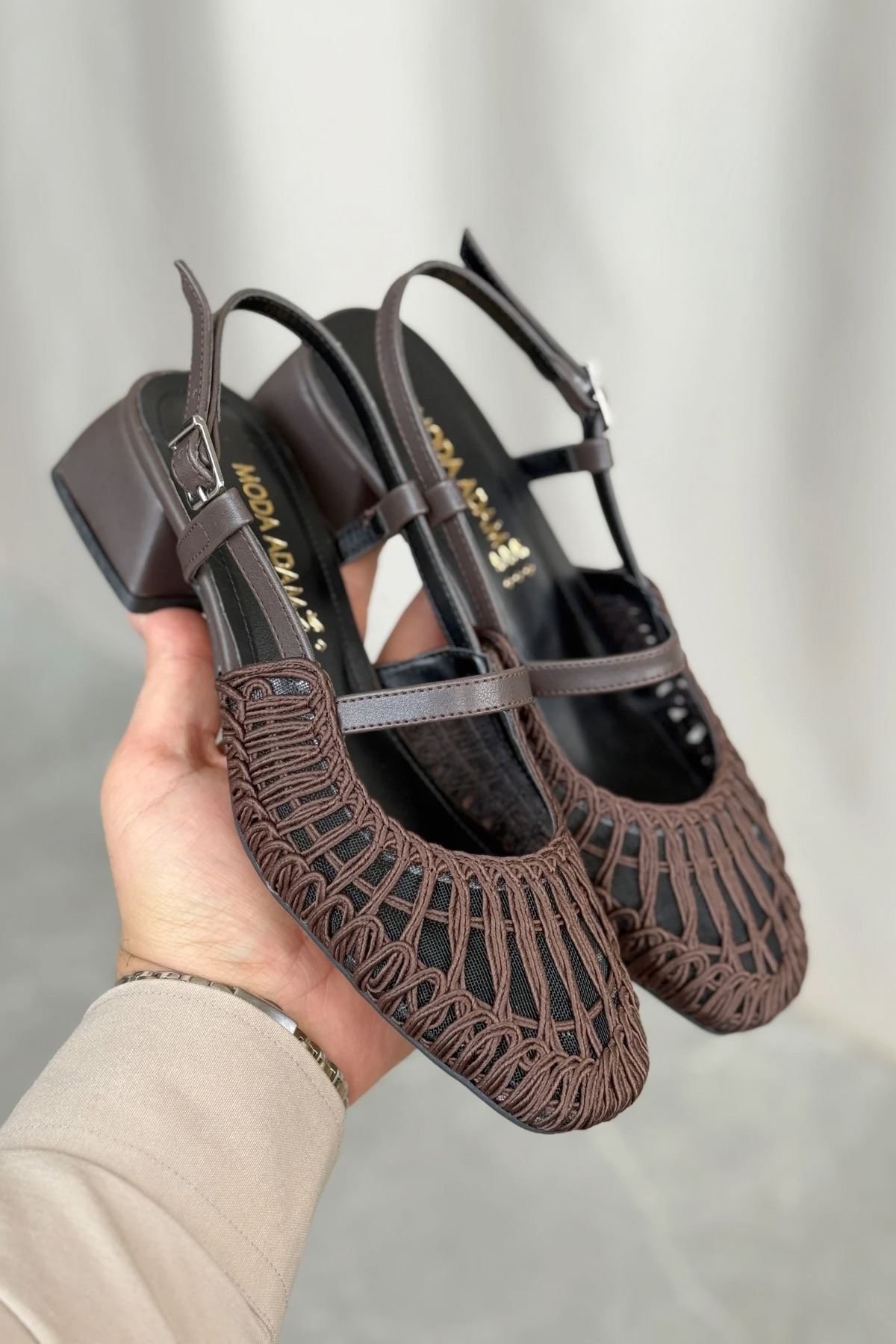 Kadın Cerny Kısa Topuklu Örgülü Ayakkabı - Kahve