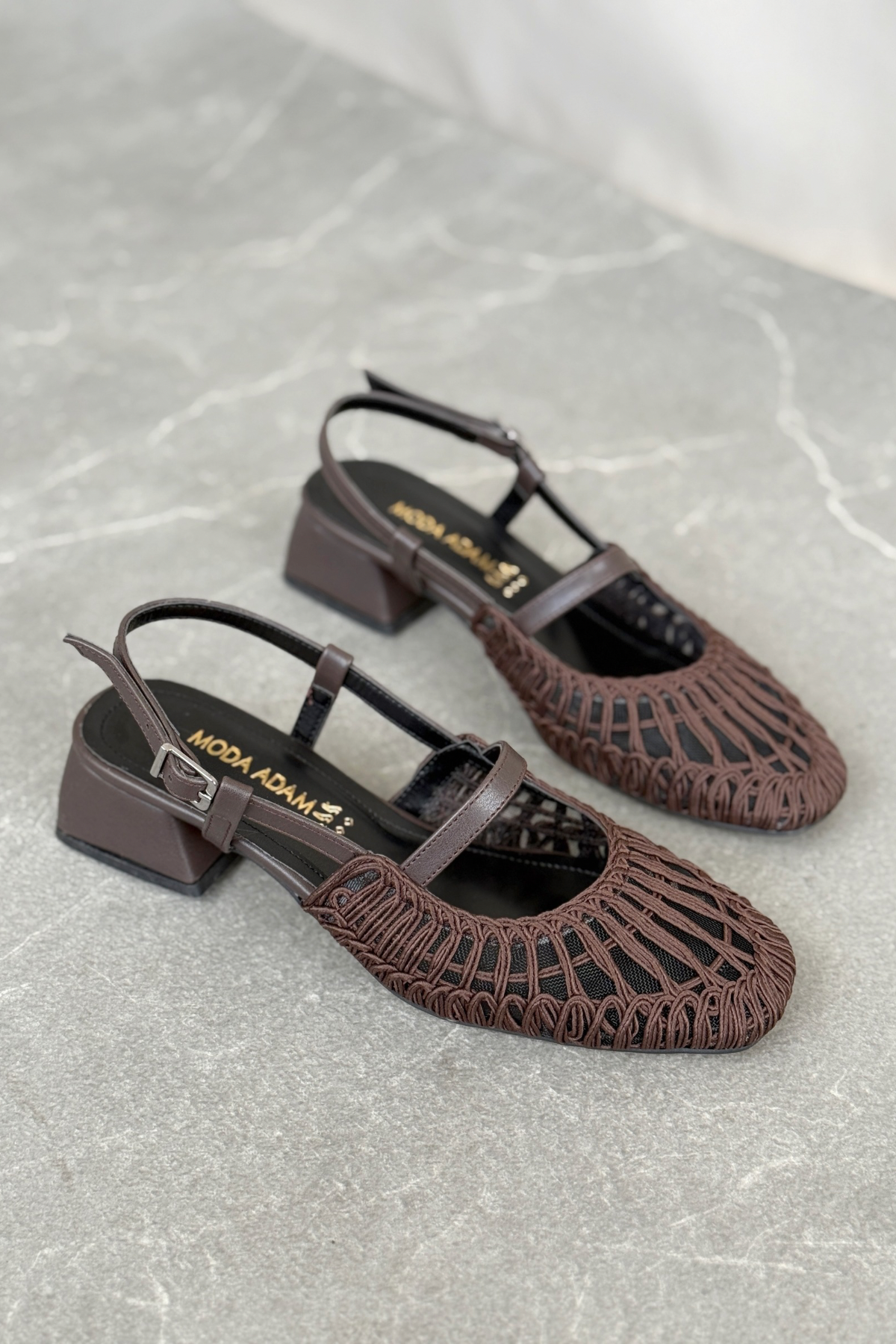 Kadın Cerny Kısa Topuklu Örgülü Ayakkabı - Kahve