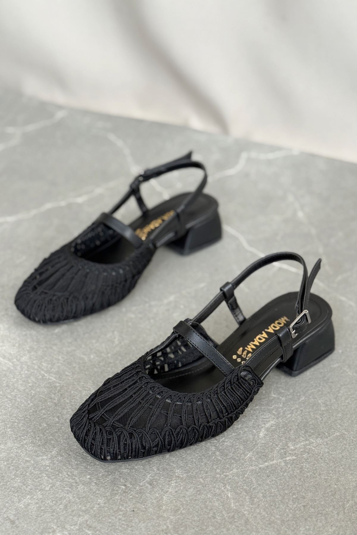 Kadın Cerny Kısa Topuklu Örgülü Ayakkabı - Siyah