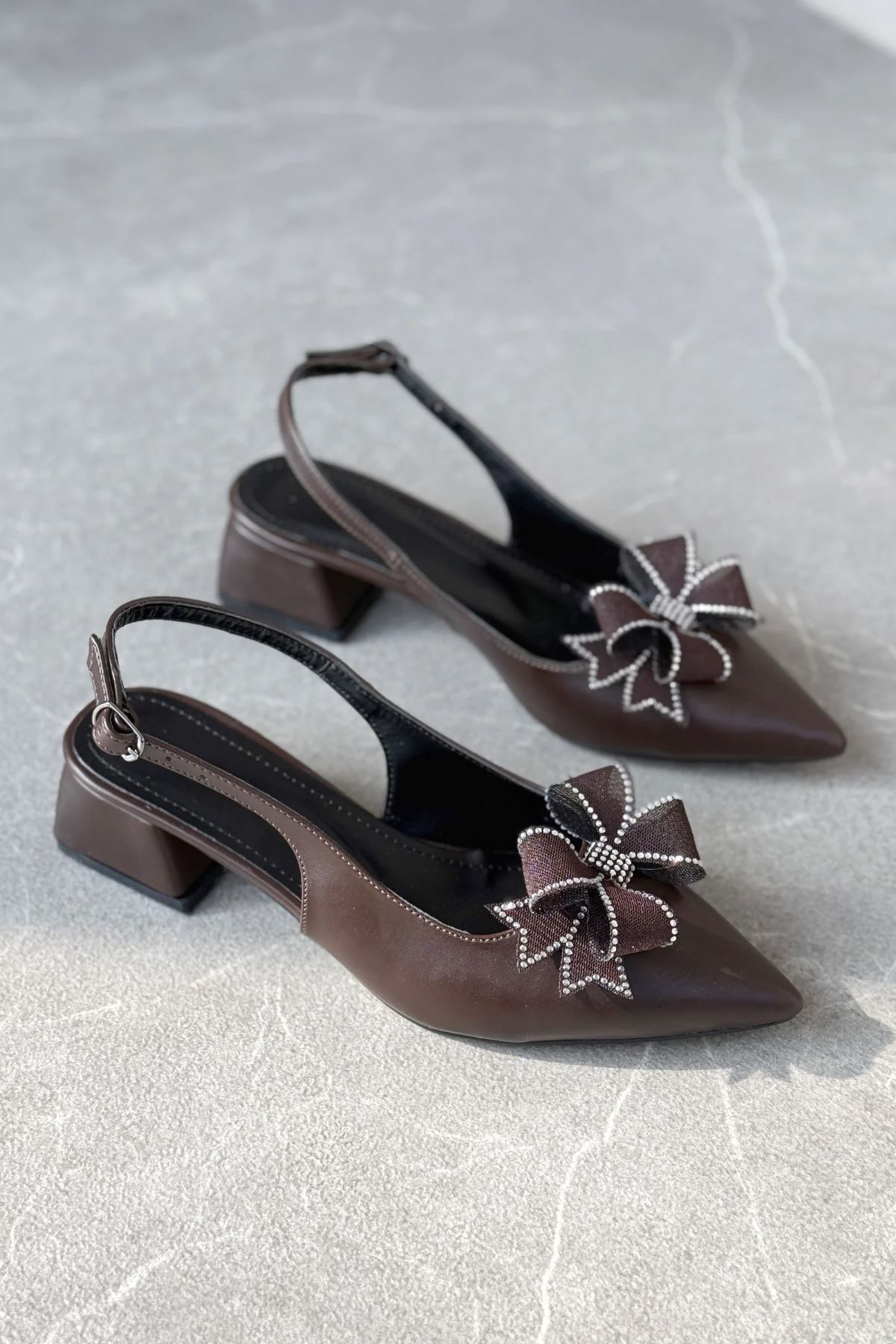 Kadın Howen Kısa Topuklu Ayakkabı - Kahve-Deri