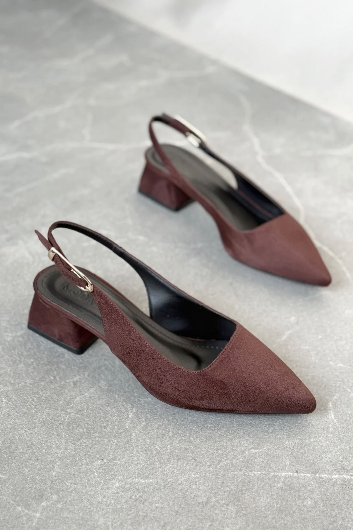 Kadın Mely Tokalı Kısa Topuklu Ayakkabı - Kahve-Süet