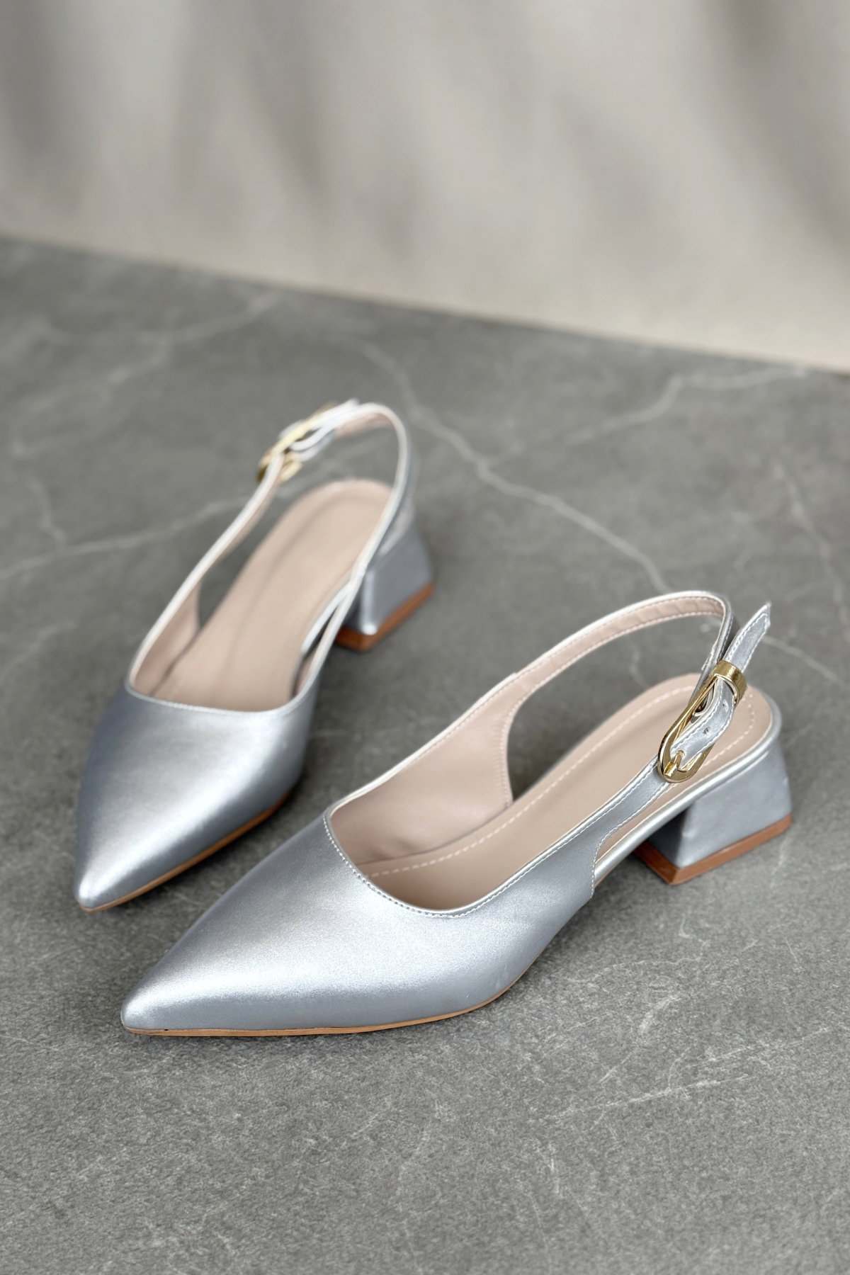 Kadın Mely Tokalı Kısa Topuklu Ayakkabı - Gümüş