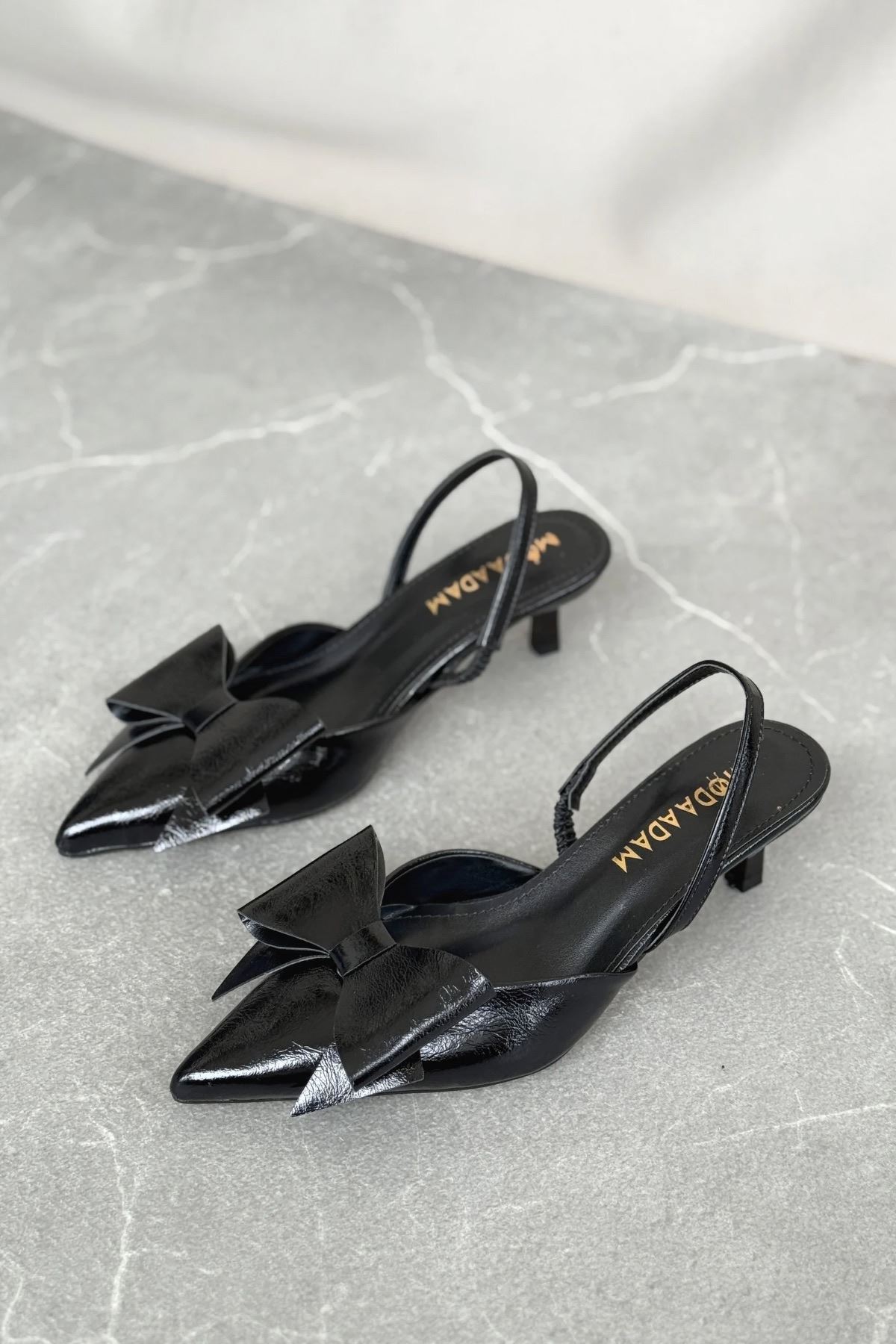 Kadın Cupe İnce Kısa Topuklu Ayakkabı - siyah-rugan