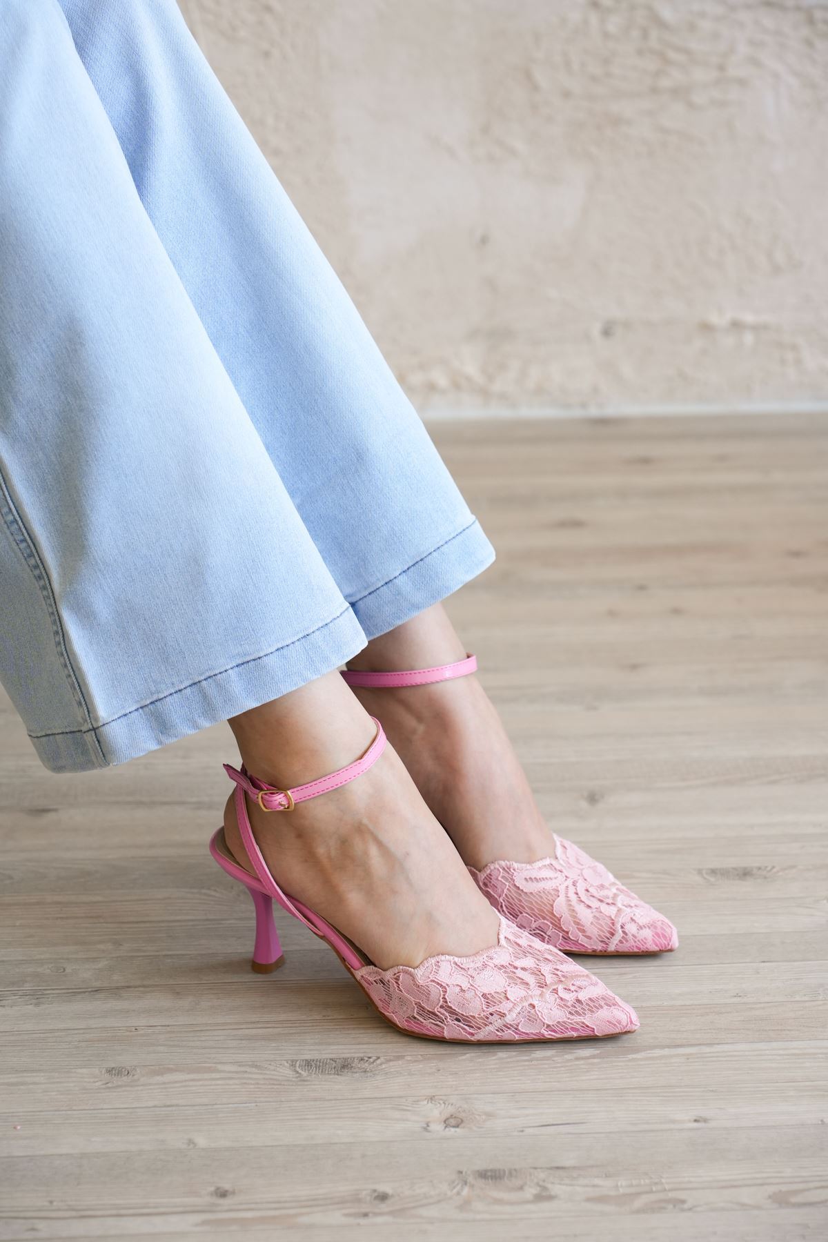 Kadın Beyrut Dantelli Topuklu Ayakkabı - Pembe