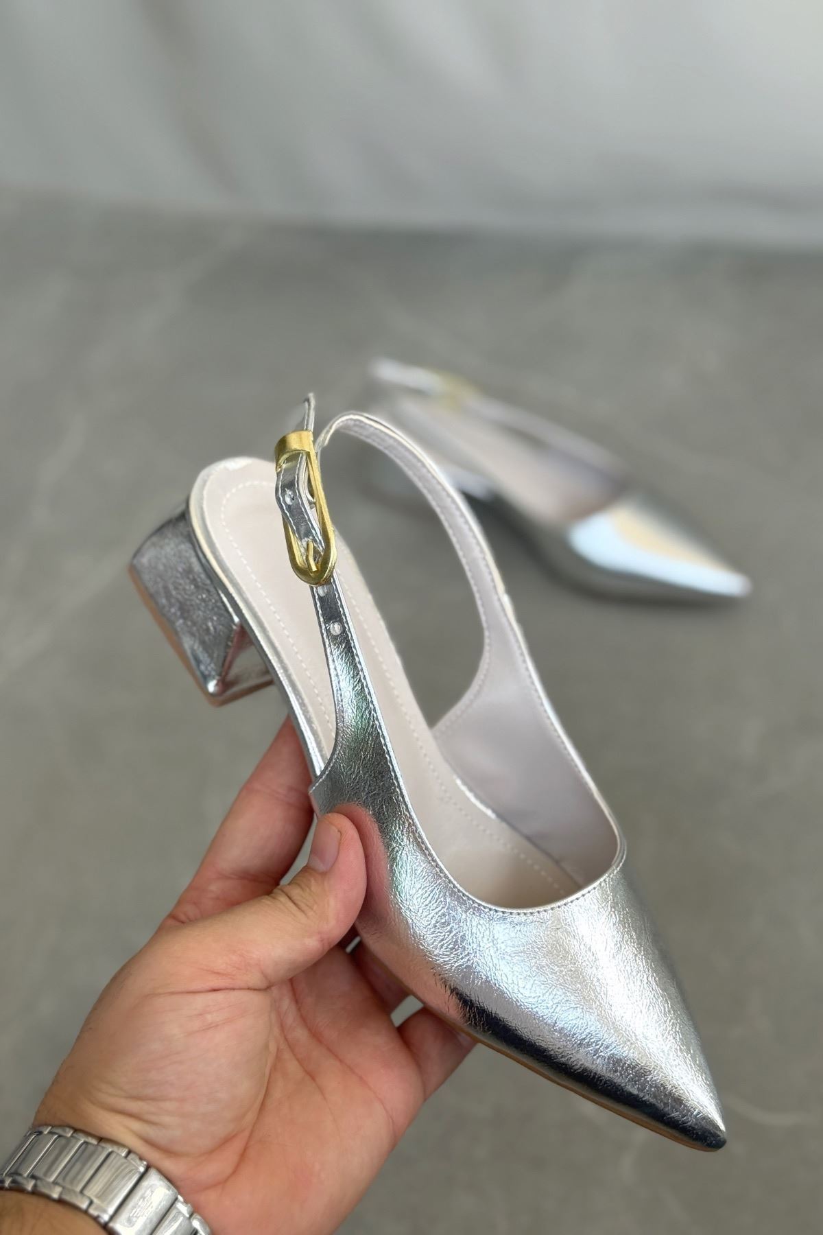 Kadın Mely Tokalı Kısa Topuklu Ayakkabı - Gümüş-Desenli