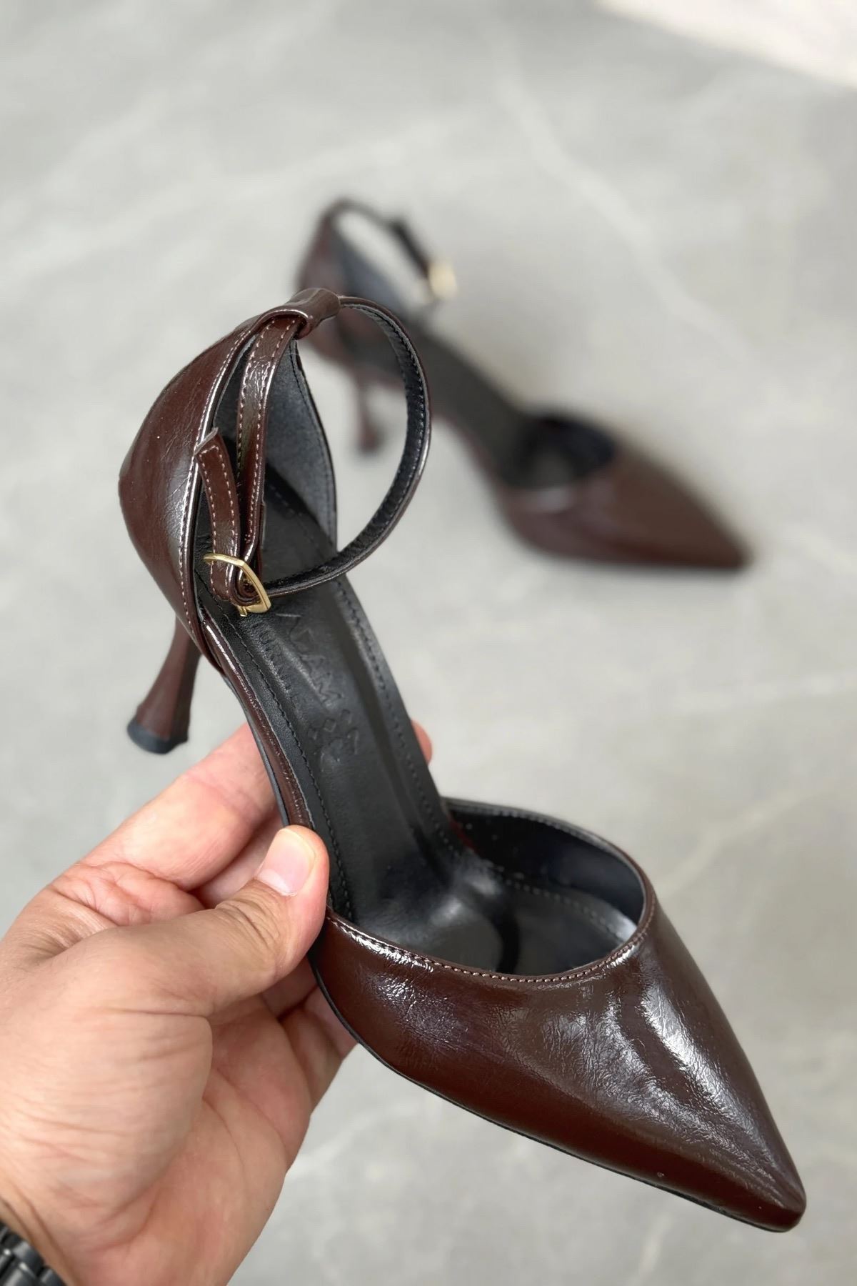 Kadın Rustik İnce Topuklu Ayakkabı - Kahve-Rugan