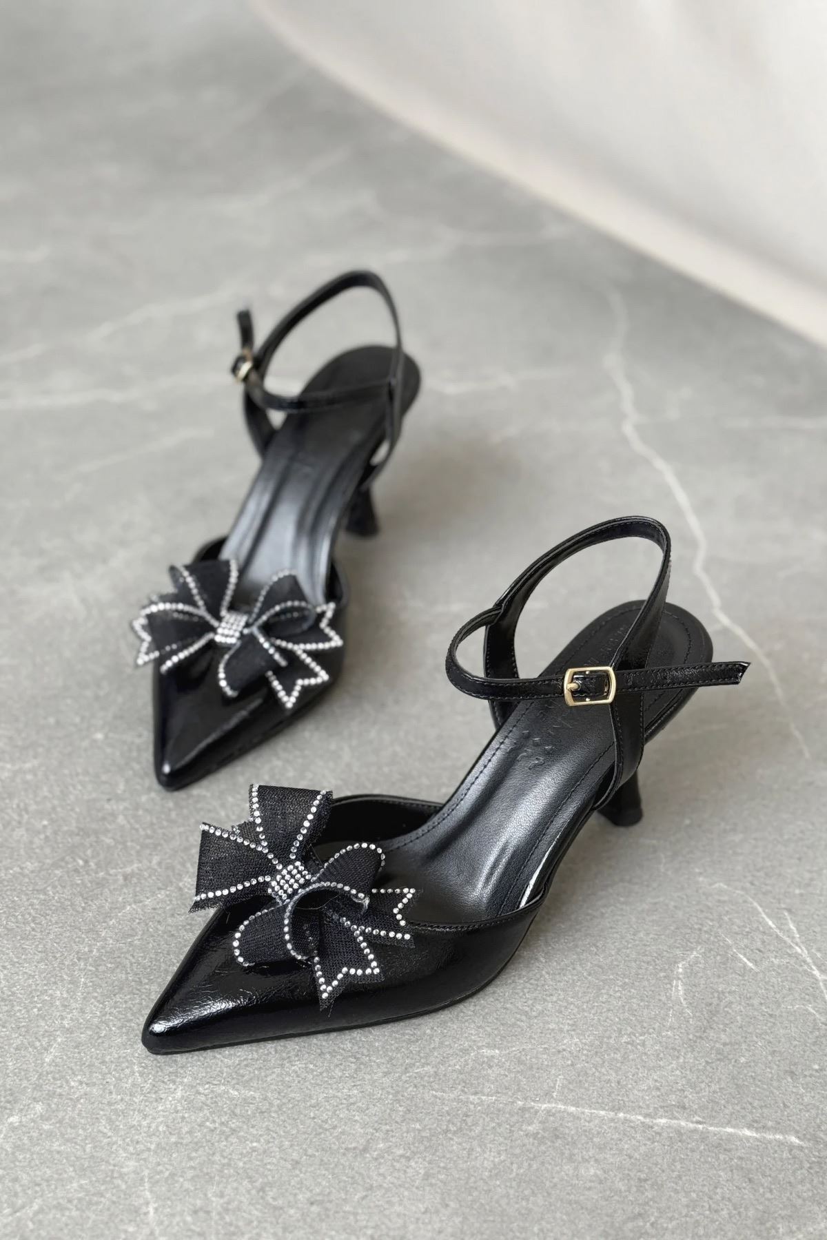 Kadın Godes Papyonlu İnce Topuklu Ayakkabı - siyah-rugan