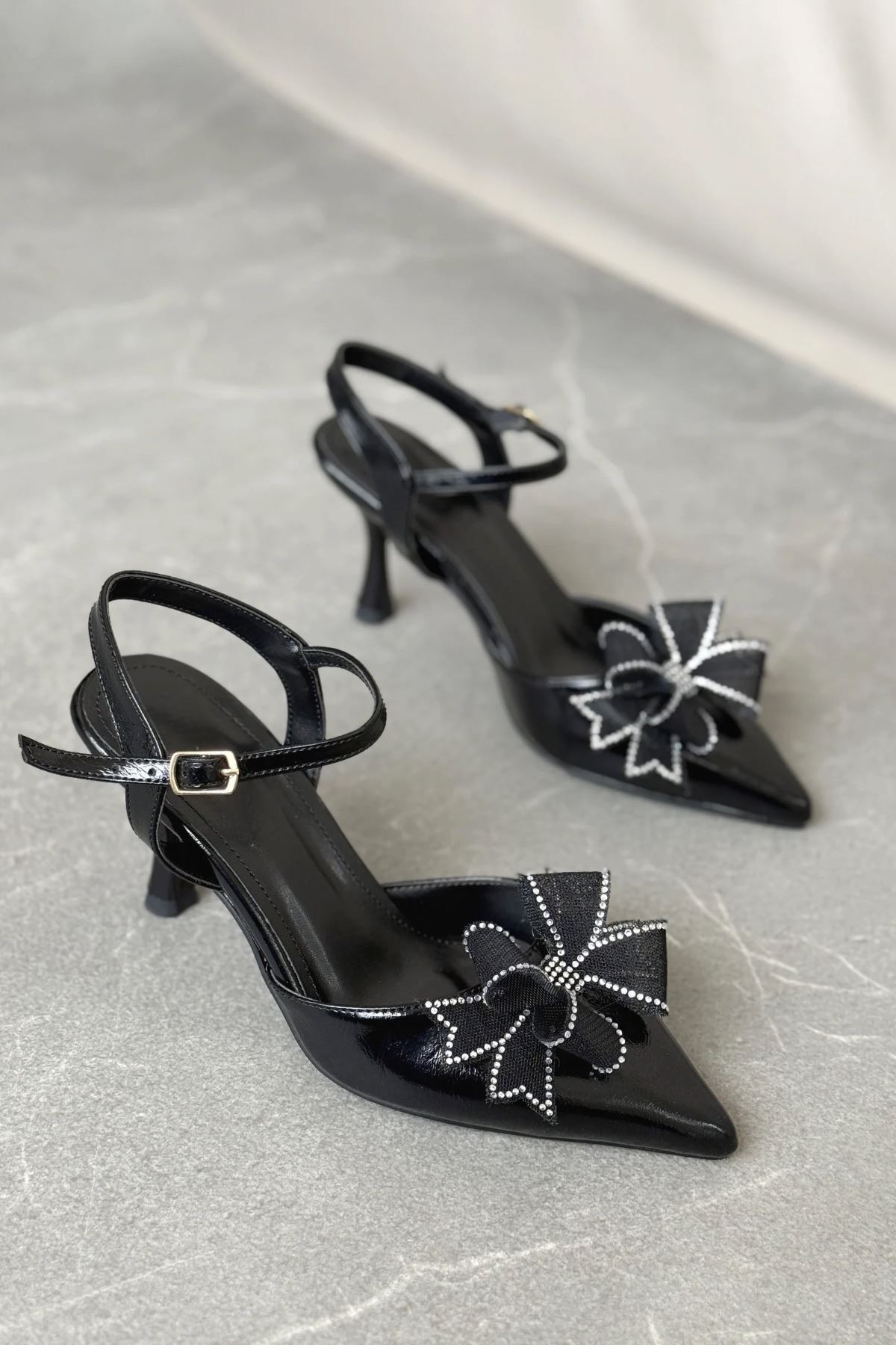 Kadın Godes Papyonlu İnce Topuklu Ayakkabı - siyah-rugan