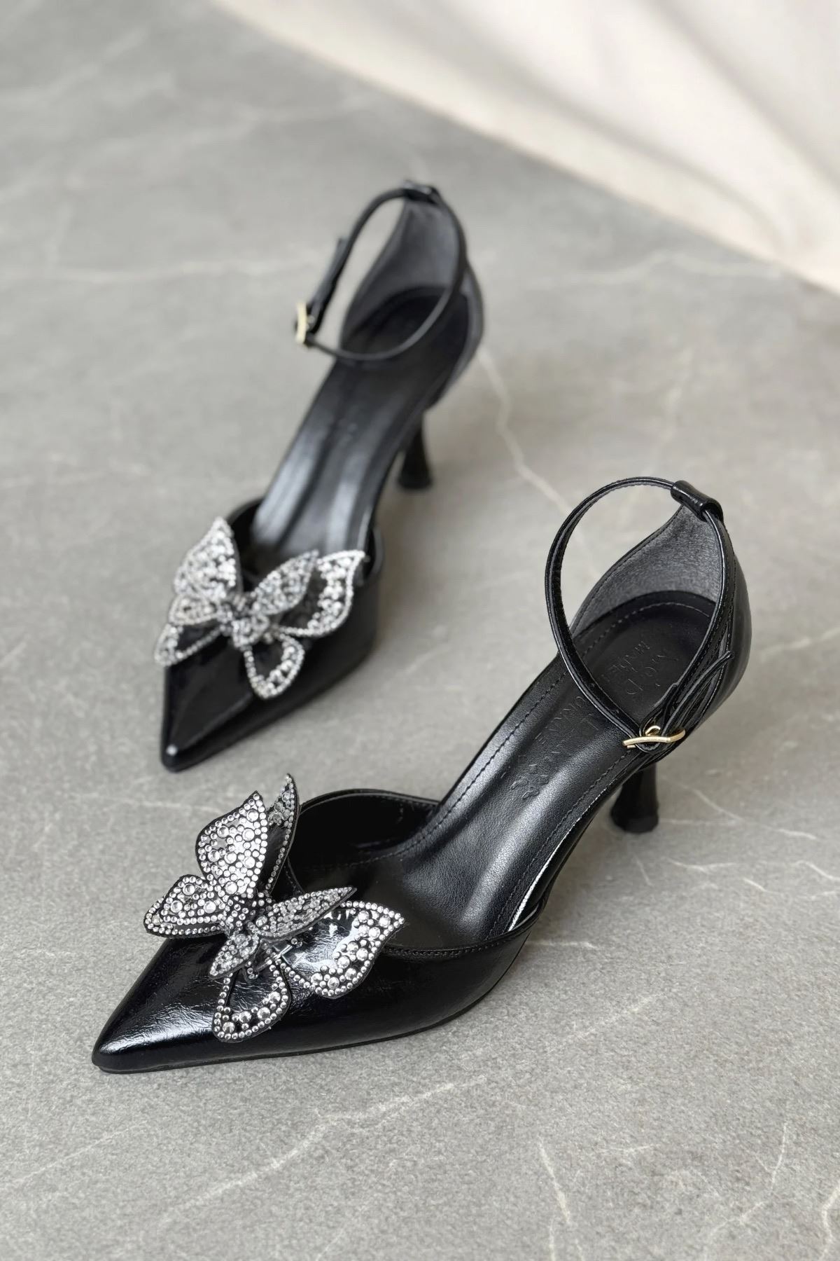 Kadın Torino Tokalı  İnce Topuklu Ayakkabı - siyah-rugan