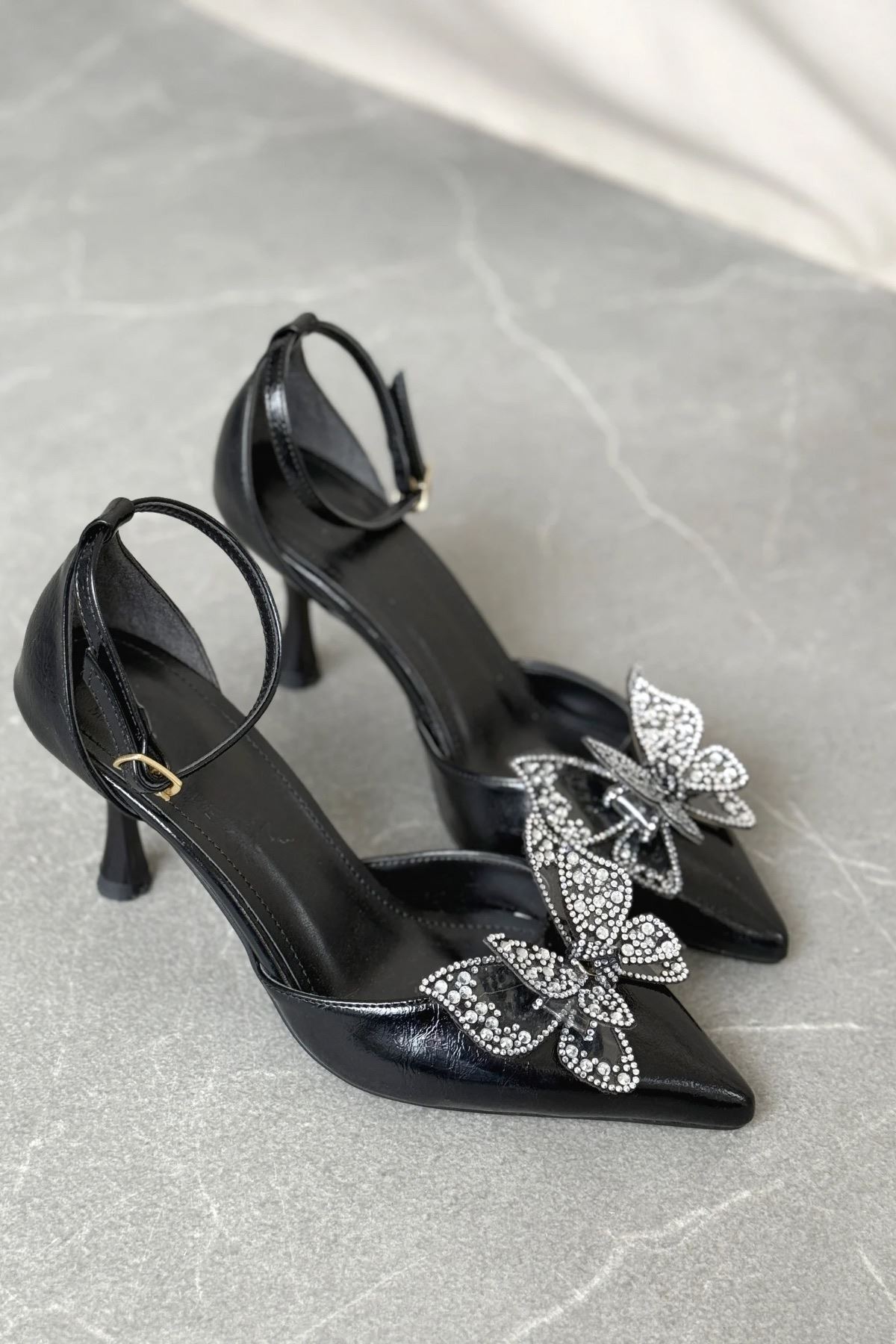 Kadın Torino Tokalı  İnce Topuklu Ayakkabı - siyah-rugan