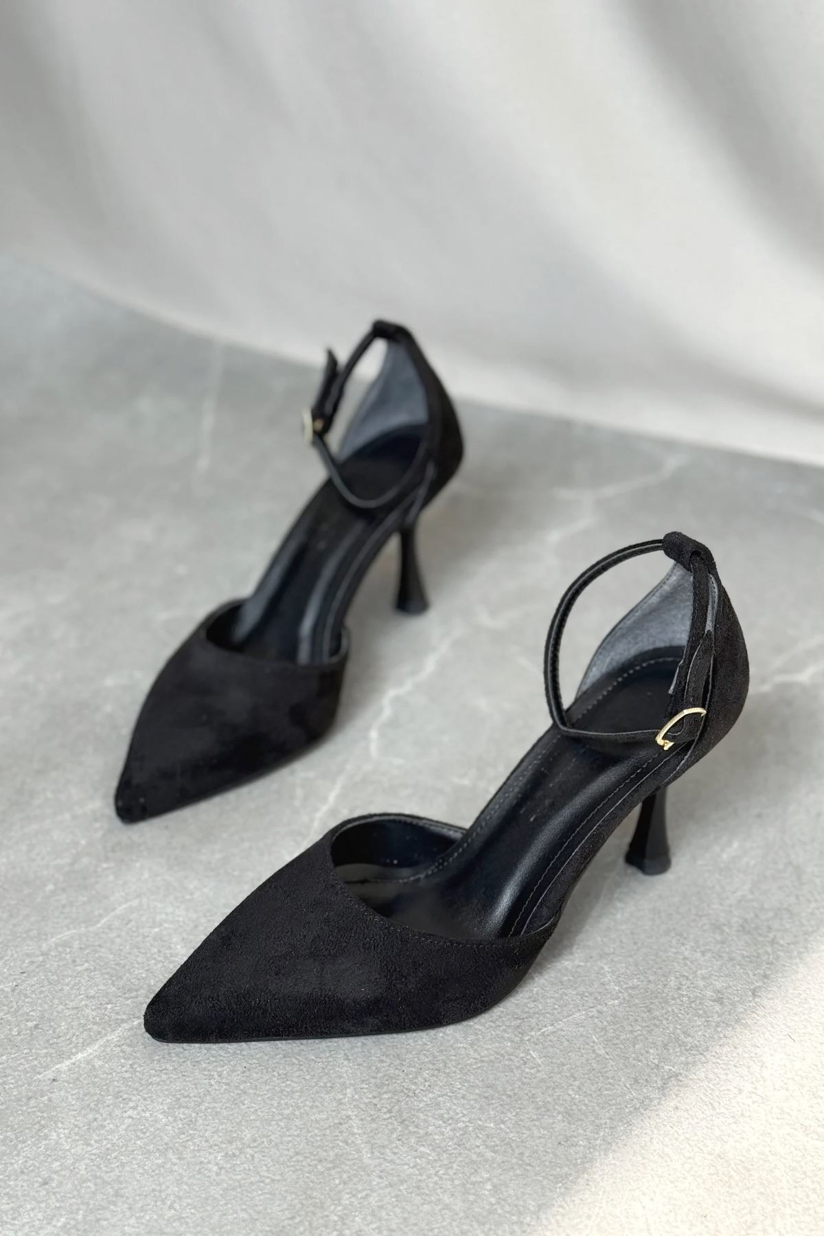 Kadın Rustik İnce Topuklu Ayakkabı - Siyah Süet