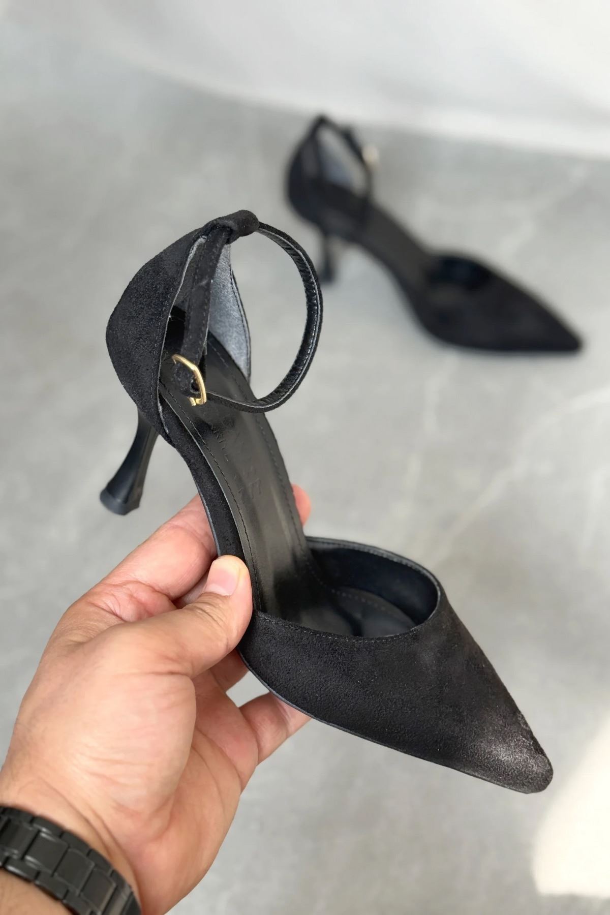 Kadın Rustik İnce Topuklu Ayakkabı - Siyah Süet