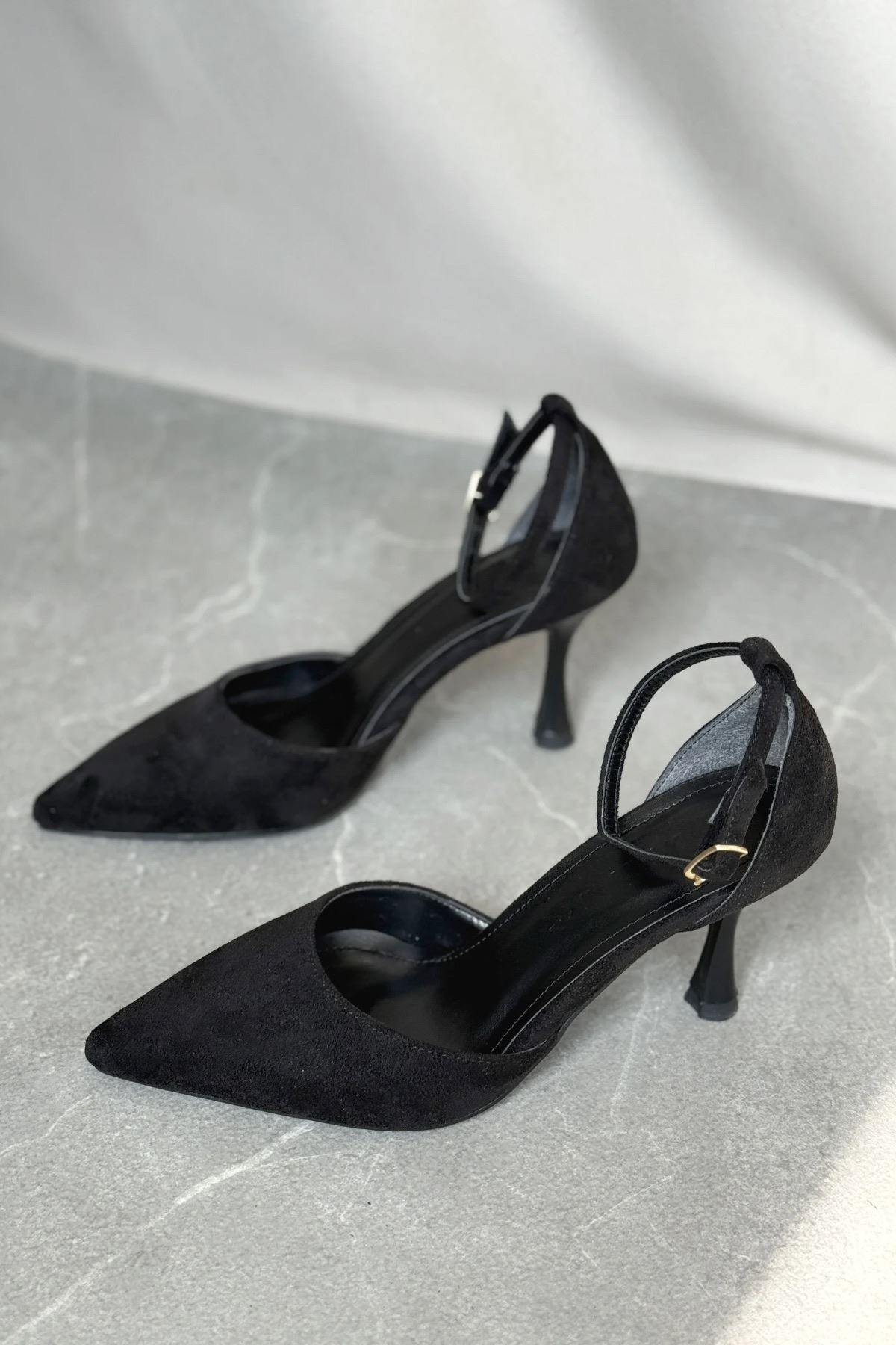 Kadın Rustik İnce Topuklu Ayakkabı - Siyah Süet