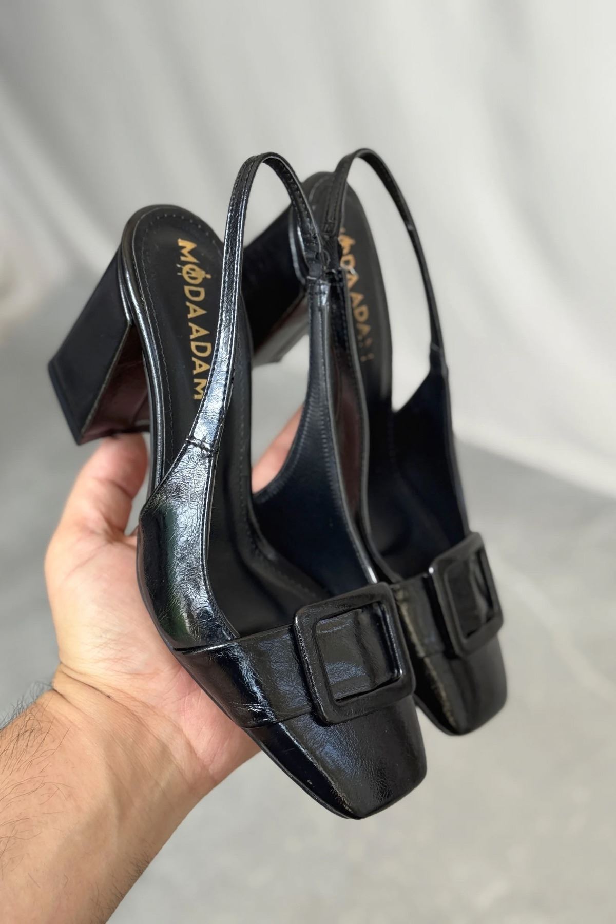 Kadın Jine  Köşe Burun Kare Toka Topuklu Ayakkabı - siyah-rugan