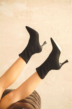 Kadın Lopez Streç Malzeme Sivri Burun Topuklu Bot - Siyah Süet