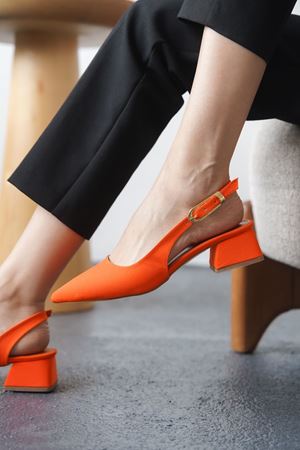 Kadın Efect Tokalı Kısa Topuklu Ayakkabı - Mat-Turuncu