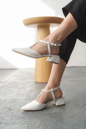 Kadın Moment Kısa Topuku Ayakkabı - Beyaz-Rugan