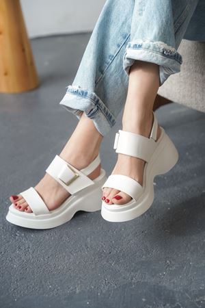 Kadın Lizbon Kalın Tabanlı Sandalet - Beyaz