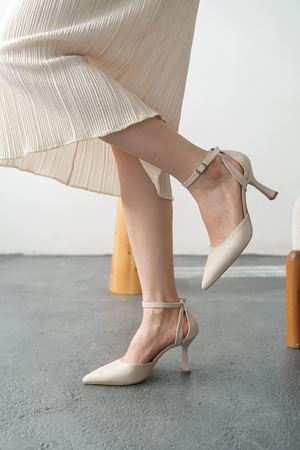 Kadın Seric Sivri Topuklu Ayakkabı - Ten Deri