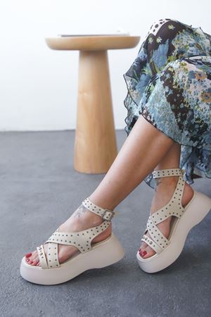 Kadın Köln Troklu Kalın Tabanlı Sandalet - Ten Süet