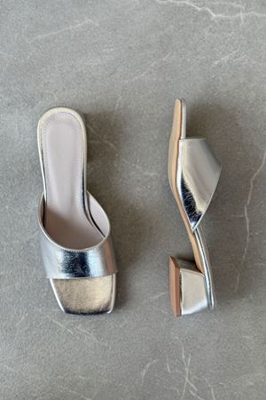 Kadın Vinor Kısa Topuklu Terlik - Gümüş